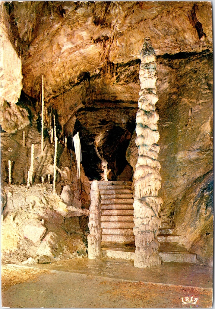 Han-sur-lesse1251