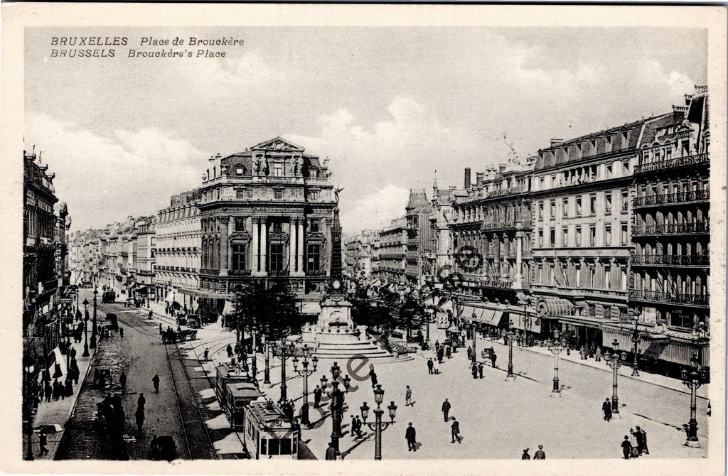 Brussel - "Plage de Brouckère" - Place de Brouckère met Anspach fontein