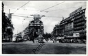 Brussel - "Place de Brouckère" - De Brouckèreplaats met tramlijnen en historisch stadsbeeld