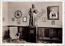 Drongen - "St JOZEF KAPEL - Museum" - Interieur van het museum met standbeeld en portretten