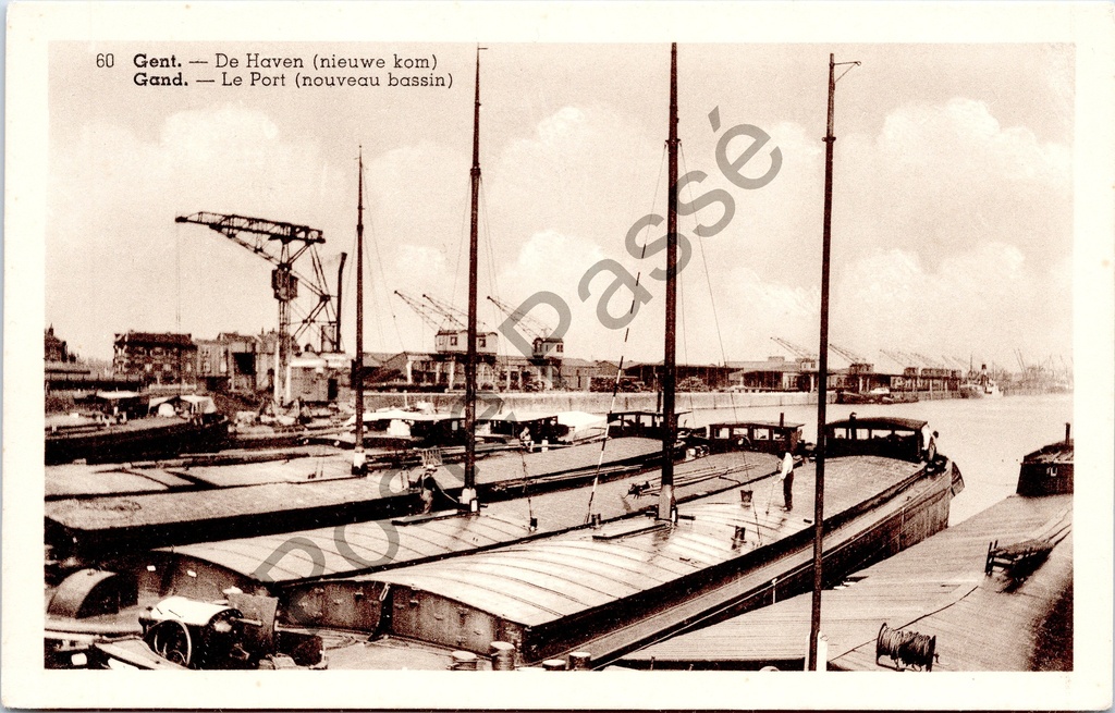 Gent - "De Haven (nieuwe kom)" - Zicht op de nieuwe havenkom met binnenvaartschepen en kranen