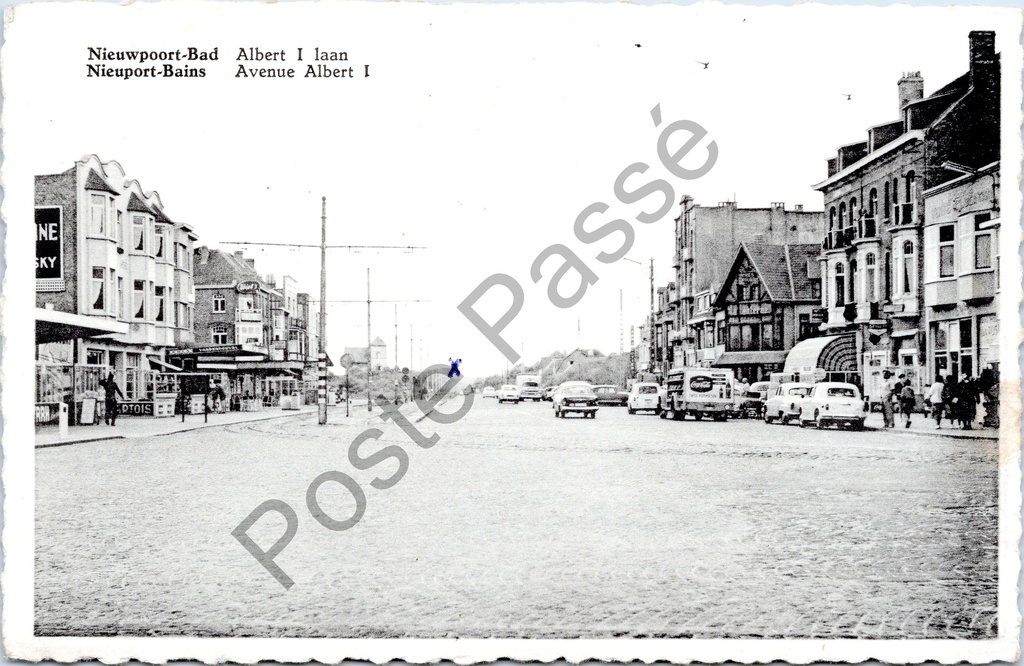 [nieuwpoort0220] Nieuwpoort - "Albert I laan" - Zicht op de Albert I laan in Nieuwpoort-Bad
