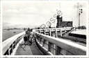Nieuwpoort - "Havendam / Estacade" - Zicht op de havendam met wandelaars