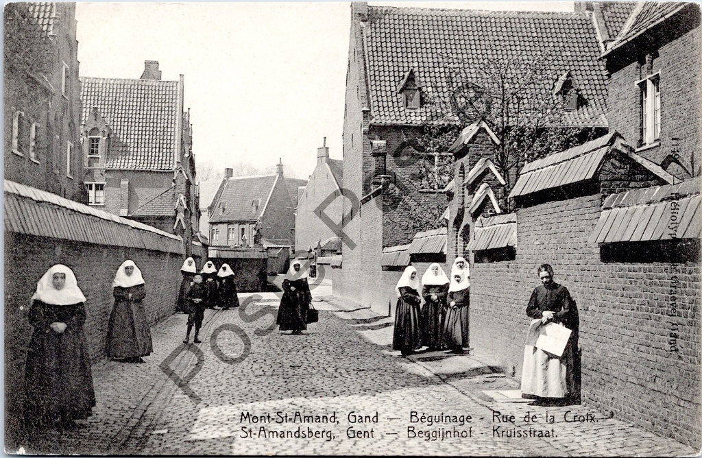 Gent - "St-Amandsberg, Gent — Beggijnhof — Kruisstraat" - Begijnhof Kruisstraat met begijnen