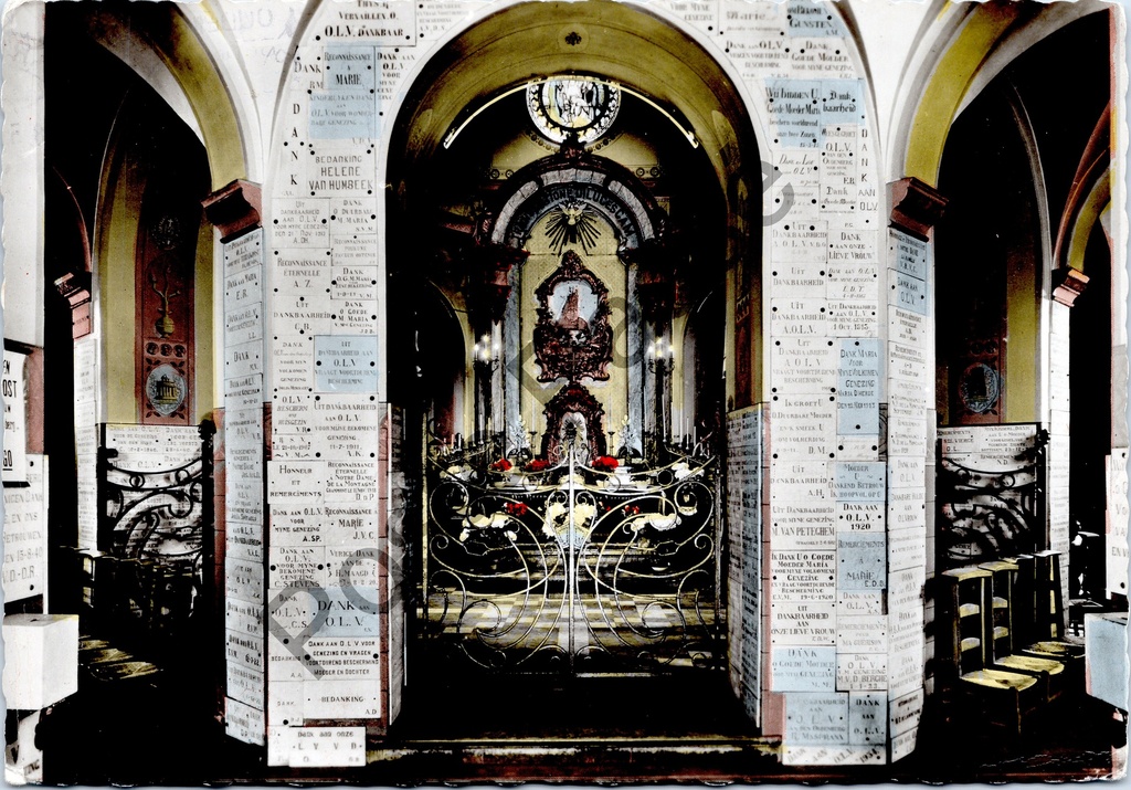 [Geraardsbergen0306] Geraardsbergen - "Kapel van O.-L.-Vrouw van de Oudenberg - Binnenzicht" - Interieur van de O.-L.-Vrouwkapel op de Oudenberg