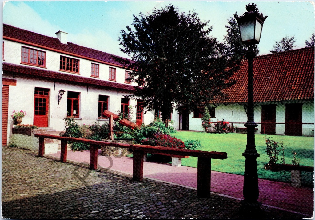 [Zottegem0290] Sint-Goriks-Oudenhove - "Hostellerie ST. GORIKS" - Binnenkoer van Hostellerie St. Goriks