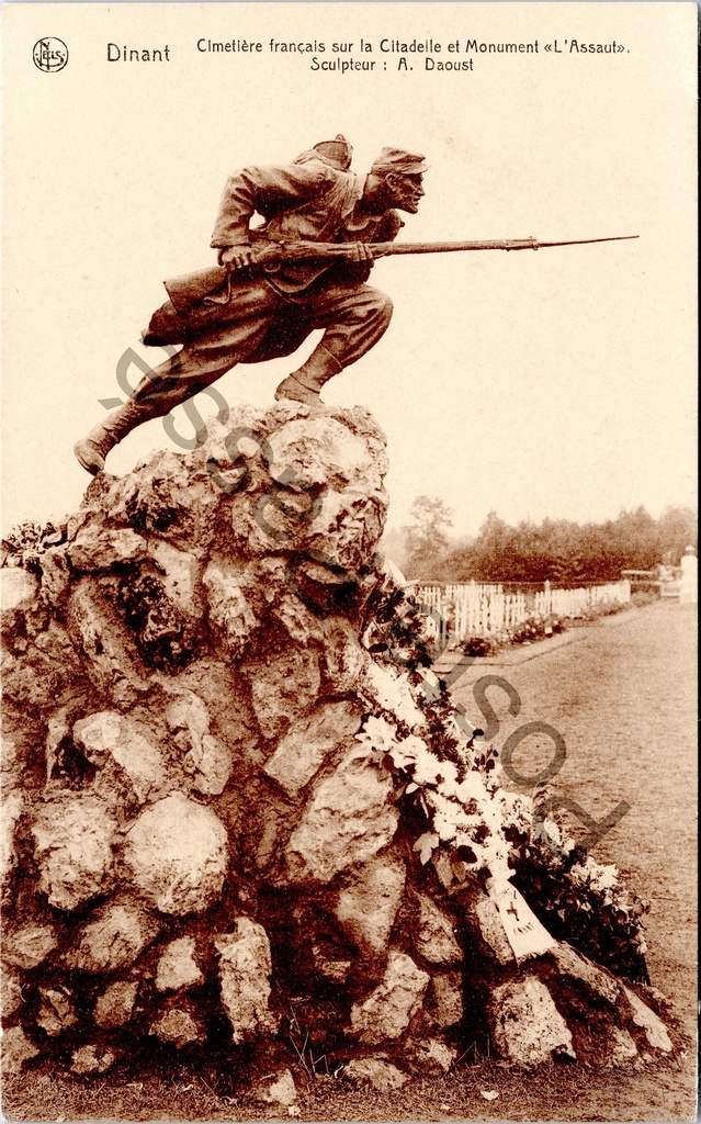 Dinant - "Cimetière français sur la Citadelle et Monument «L'Assaut»" - Frans militair kerkhof met Monument "De Aanval"