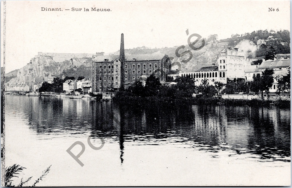 Dinant - "Sur la Meuse" - Gezicht op de Maas