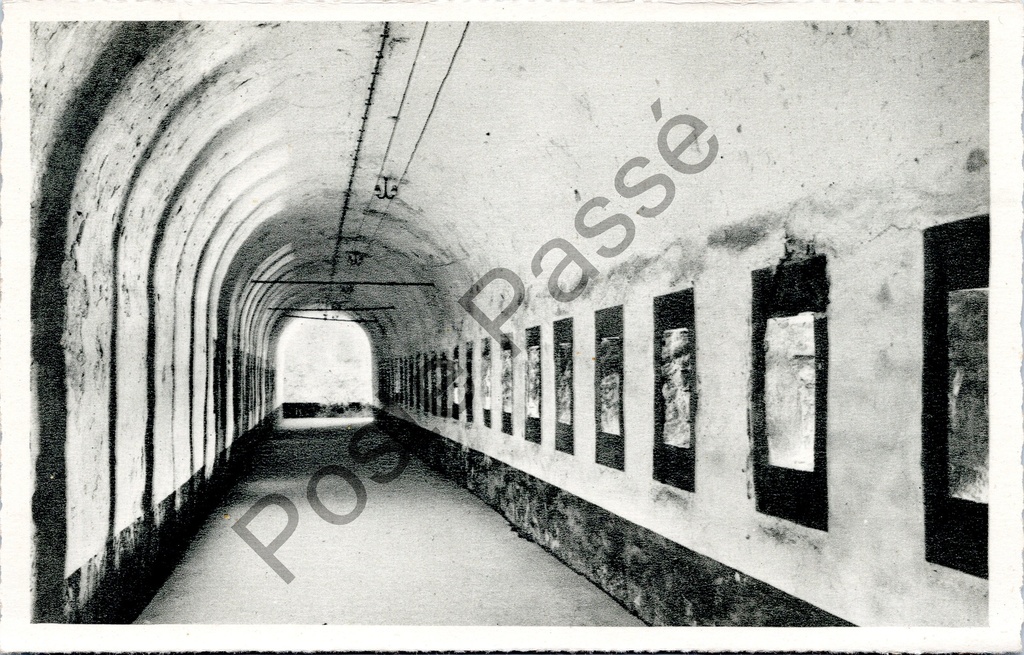 [Dinant0294] Dinant - "La Grande Galerie militaire" - Grote militaire galerij van de Citadel van Dinant