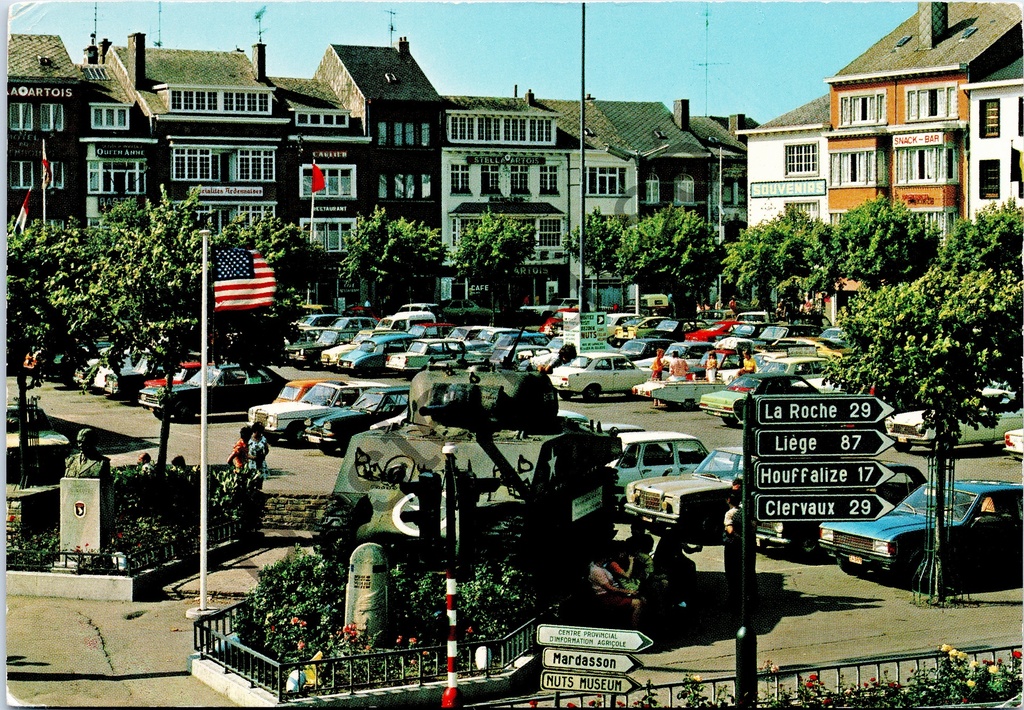 [Varia0196] Bastogne - "Place Mac Auliffe et Tank" - Plaats Mac Auliffe met tank