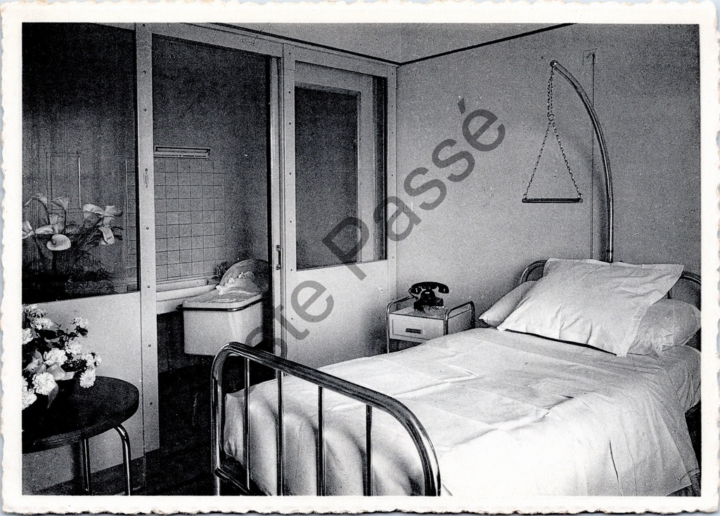 [Deinze1 (35)] Deinze - "Sint-Vincentiuskliniek - Ontvangstzaal" - Patiëntenkamer Sint-Vincentiuskliniek