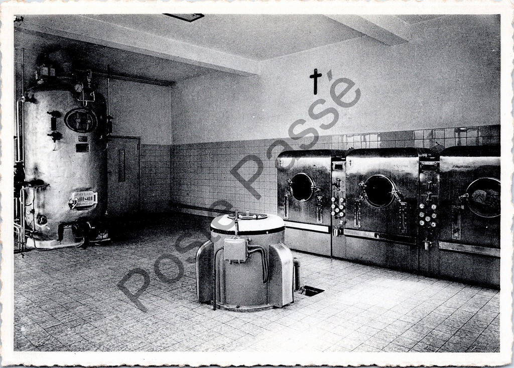 [Deinze1 (17)] Deinze - "Sint-Vincentiuskliniek - Doopvont" - Sterilisatieruimte van de Sint-Vincentiuskliniek