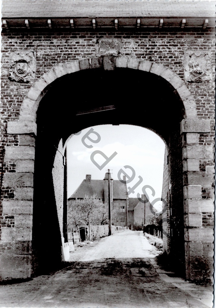 [Deinze1 (7)] Sint-Martens-Latem - "St. Maria Laten de Kerk" - Historische poort te Sint-Martens-Latem
