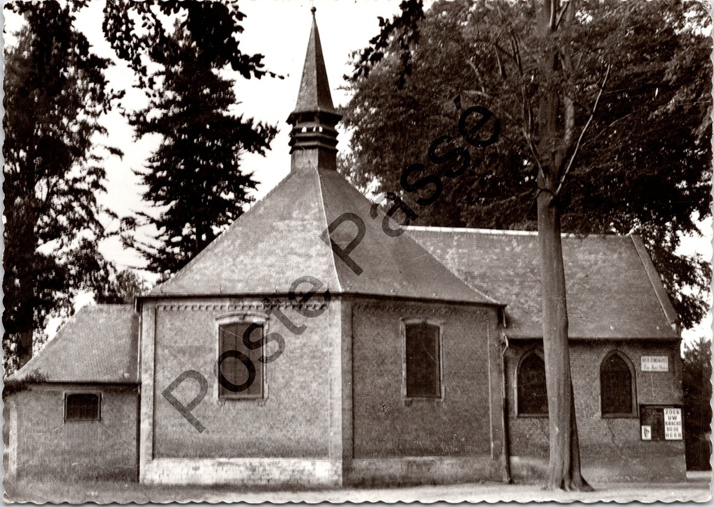 [Lokeren0170.jpg] Waasmunster - "Kapel O.L.V. van zeven weeën (16 eeuw) Heidekapel" - 16e-eeuwse kapel Onze-Lieve-Vrouw van zeven weeën