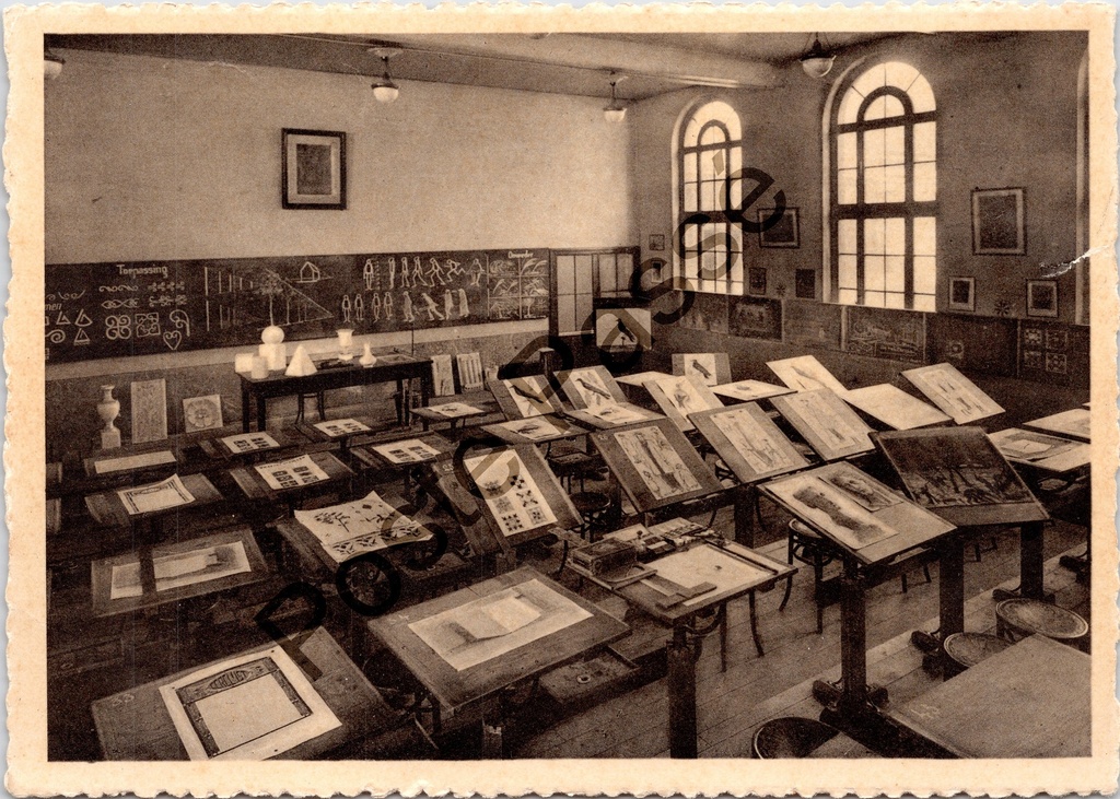 Sint-Niklaas - "Bisschoppelijke Normaalschool te St-Niklaas-Waas. Teekenzaal." - Tekenzaal van de Bisschoppelijke Normaalschool