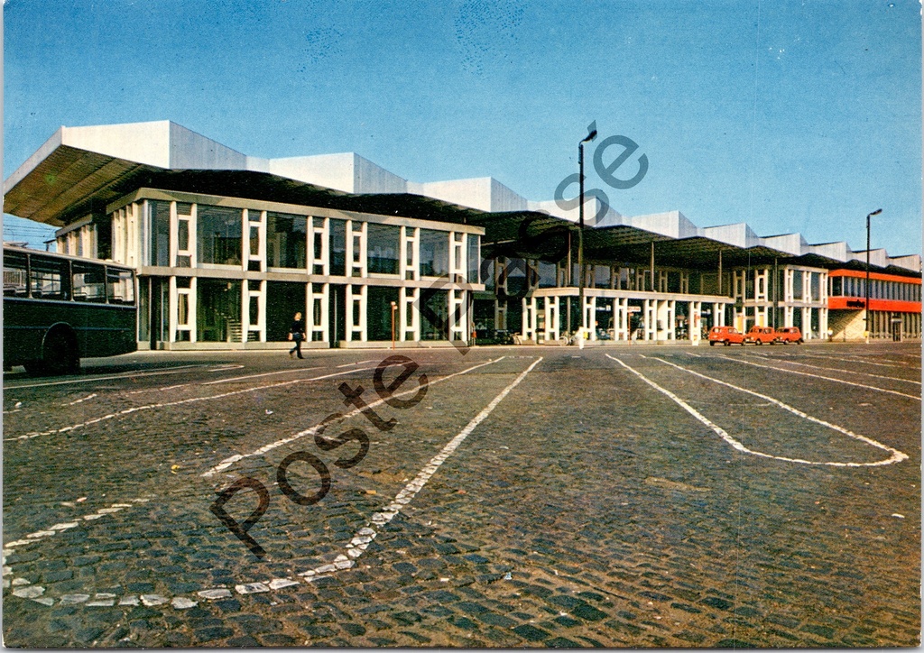 Sint-Niklaas - "Sint-Niklaas-Waas Station" - Modernistisch treinstation