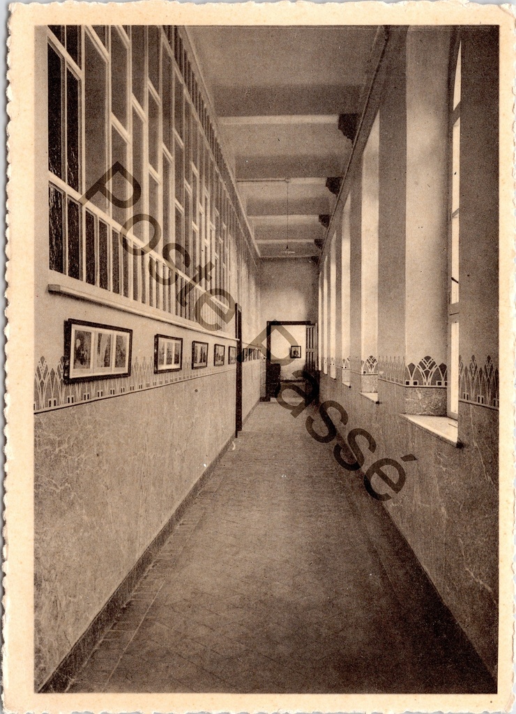 Sint-Niklaas - "Bisschoppelijke Normaalschool te St-Niklaas-Waas. Klassen." - Gang van de Bisschoppelijke Normaalschool