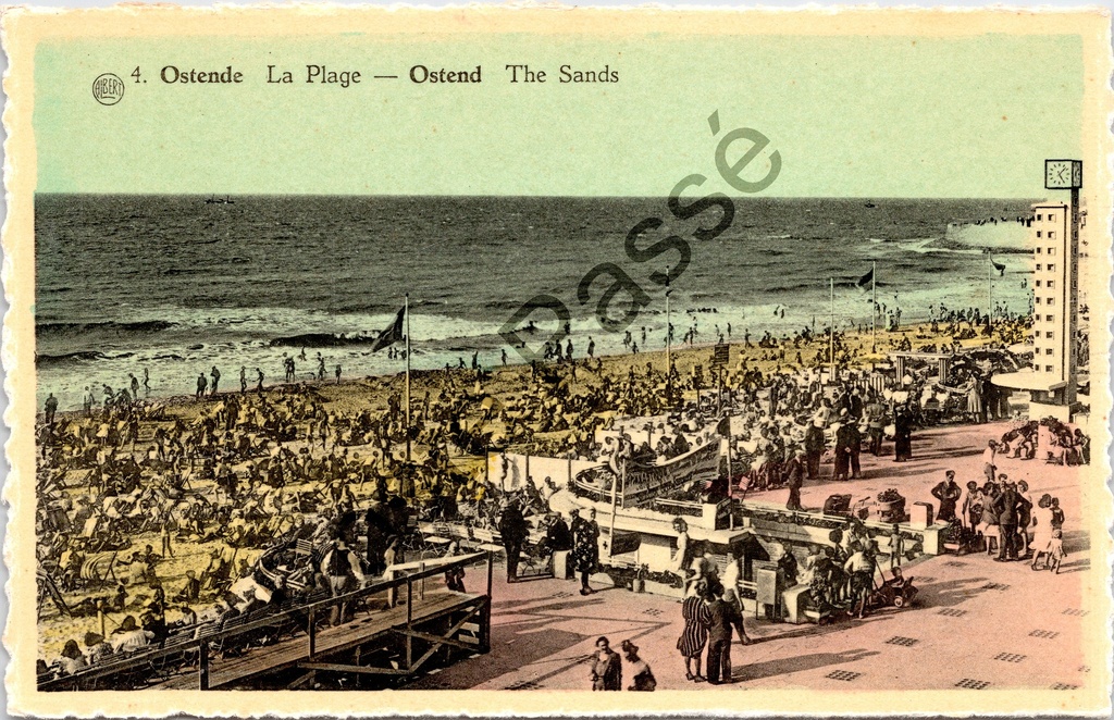 [Oostende0426.jpg] Oostende - "La Plage" - Het strand met promenade en badgasten