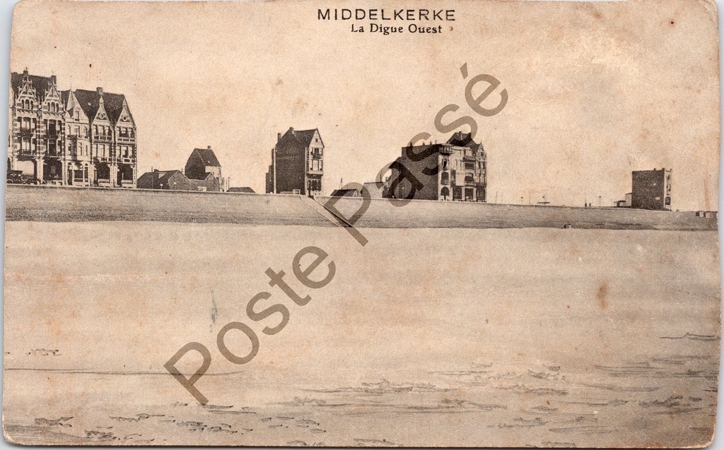 Middelkerke - "La Digue Ouest" - Westzeedijk met bebouwing gezien vanaf het strand