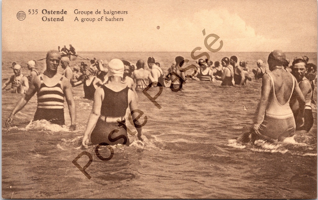 [Oostende0434.jpg] Oostende - "Groupe de baigneurs" - Groep badgasten in de zee