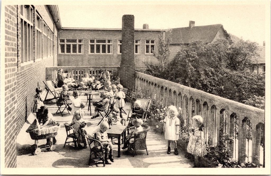 Ravels - "O.L. Vrouw van de Kempen" - Open-lucht-school voor zwakke meisjes, het solarium