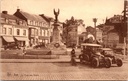 Spa - « La Place des Roses » - La Place des Roses avec son monument aux morts et son trafic routier du début du XXe siècle