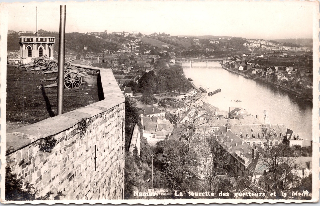 Namur - "La tourette des guetteurs et la Meuse" - Wachttoren van de citadel met zicht op de Maas