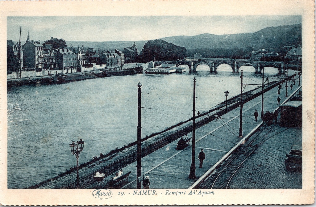 Namur – “Rempart Ad’Aquam” – River embankment along the Meuse with tram and bridge