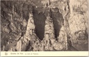 Rochefort - "La Salle du Précipice" - Grottes de Han, zaal met stalactieten en stalagmieten