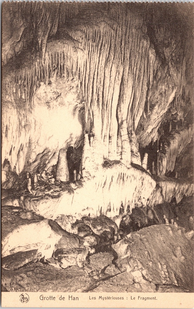 Rochefort - "Les Mystérieuses : Le Fragment" - Grot van Han, stalactieten en stalagmieten