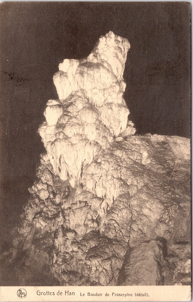 [Rochefort1341] Rochefort - "Le Boudoir de Proserpine" - Detail van stalagmiet in de Grotten van Han