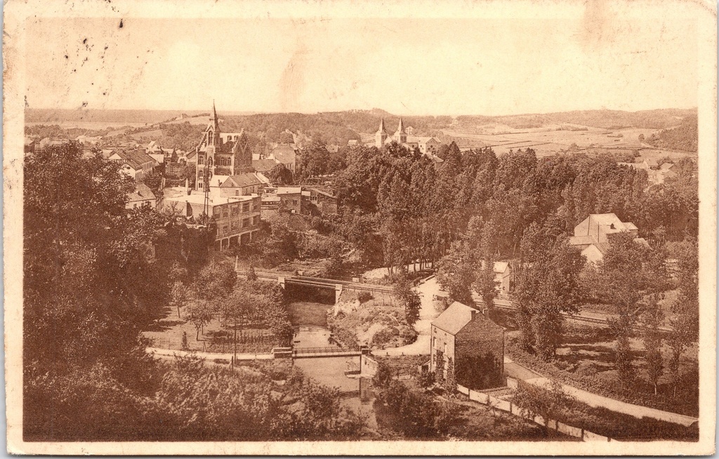 [Rochefort1393] Rochefort - "Panorama" - Stadsgezicht met kerktorens en vallei