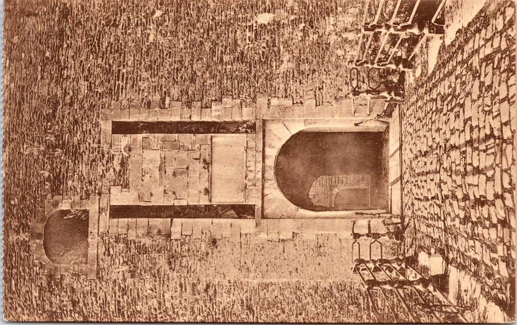 [Bouillon1505] Bouillon - "Deuxième pont levis du Château, plaque Louis XIV (1684)" - Tweede ophaalbrug van het kasteel van Bouillon met Louis XIV-plaquette