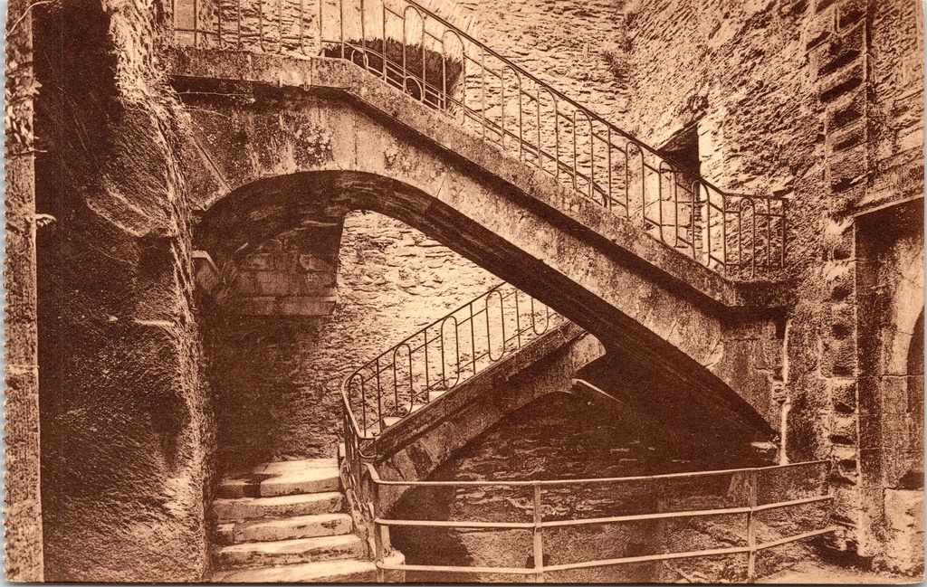 [Bouillon1509] Bouillon - "Intérieur du Château. Escalier Vauban (17me)" - Vauban-trap in het Kasteel van Bouillon