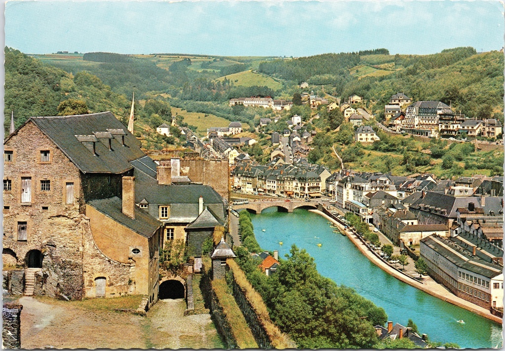 Bouillon - "Le château et la Ville" - Het kasteel en de stad vanuit vogelperspectief met de Semois