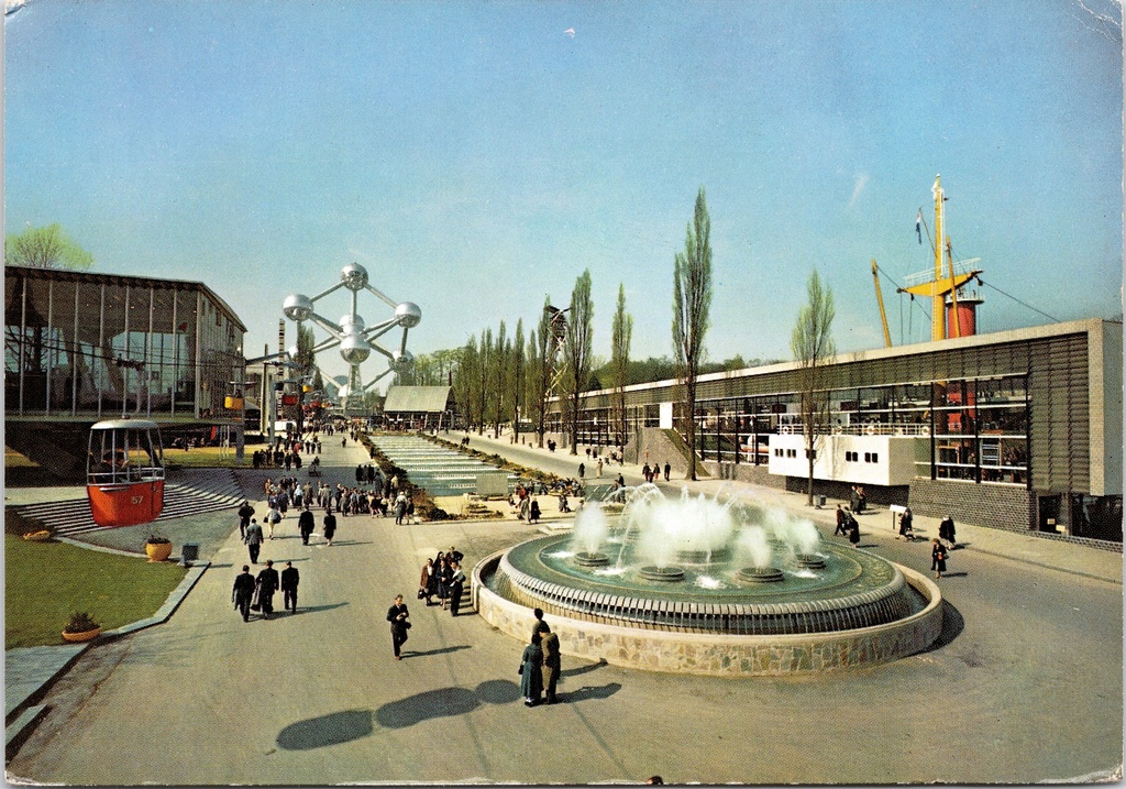 Brussel - "Avenue de Benelux" - Beneluxlaan met Atomium, Expo 58 wereldtentoonstelling 1958