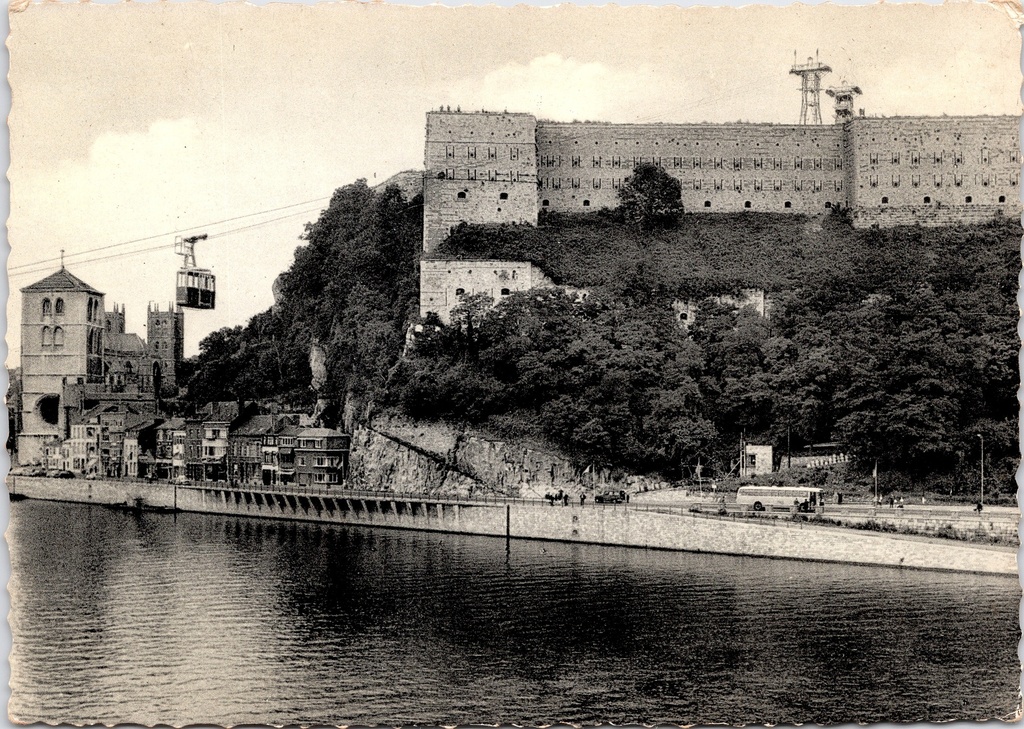 [F1863] Huy - "Le Fort, le Téléférique et la Collégiale" - Fort, kabelbaan en Collegiale kerk