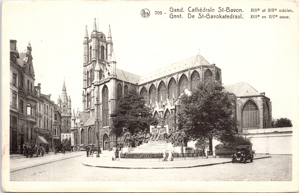 [Gent22251] Gent - "Cathédrale St-Bavon" - Sint-Baafskathedraal met monument op voorplein