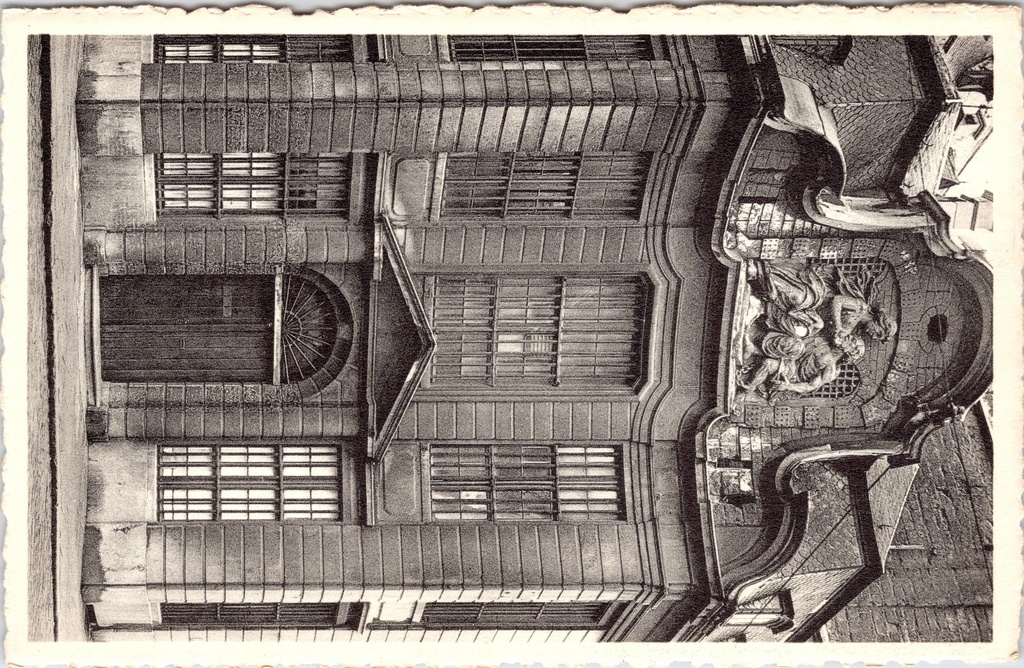 Gent - "De Mammelokker" - Belfort met Mammelokker reliëf
