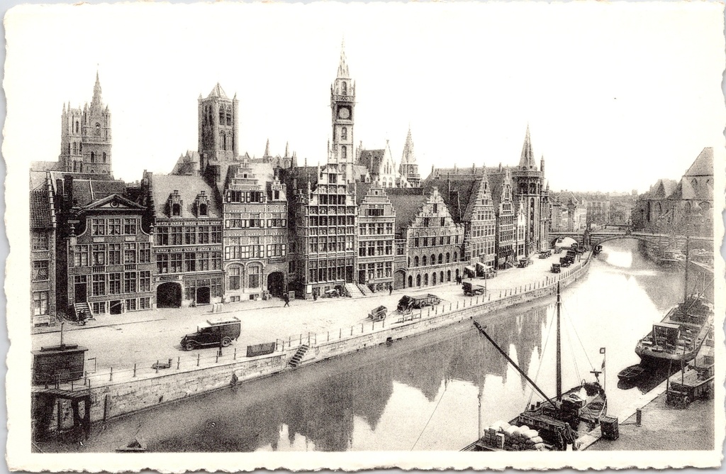 Gent - "Quai-aux-Herbes" - Graslei met historische gildehuizen langs de Leie
