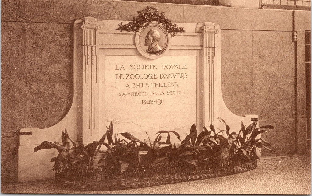 Antwerpen - "Aquarium - Mémorial Thielens" - Gedenkplaat Emile Thielens in de dierentuin